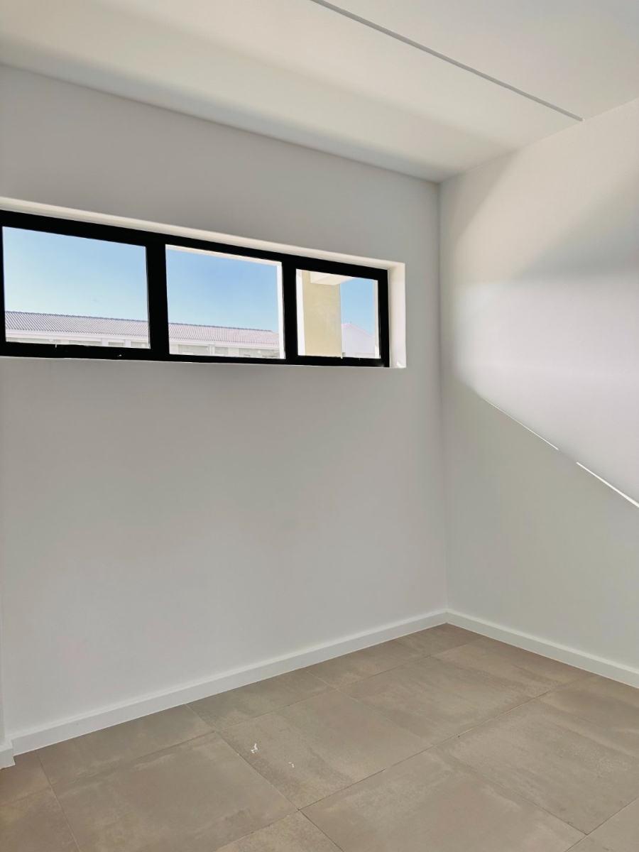 2 Bedroom Property for Sale in Parklands Western Cape